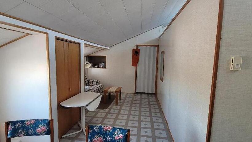 Polar Bear Bed And Breakfast