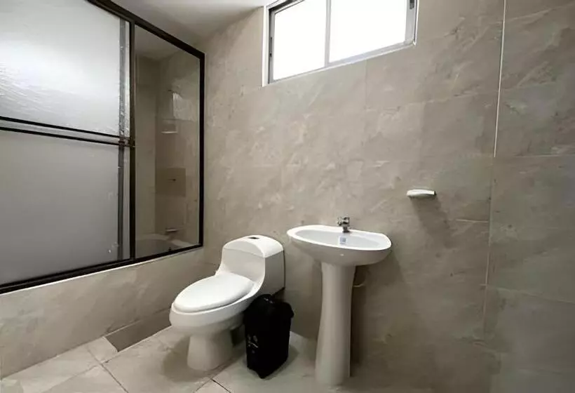 Retkeilymaja Gl Hostal Habitacion Familiar