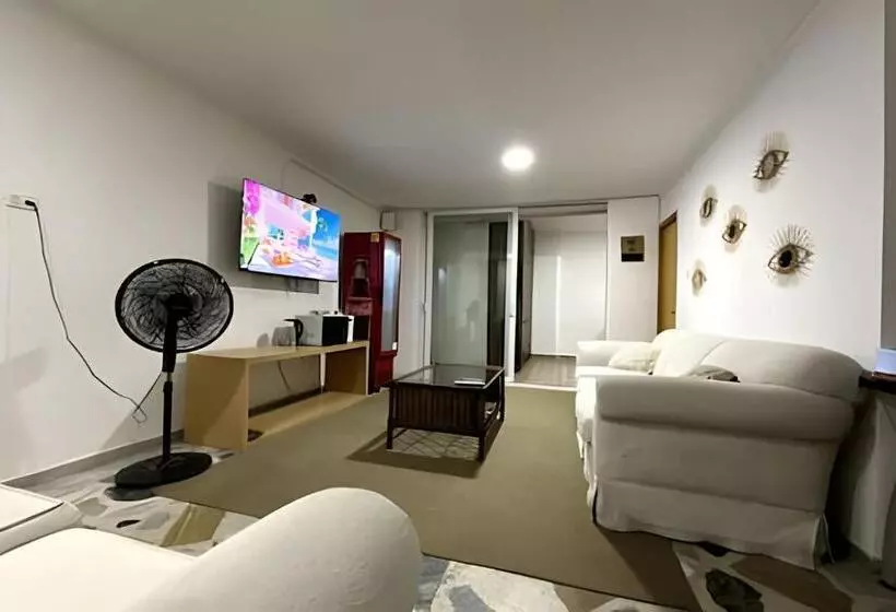 Retkeilymaja Gl Hostal Habitacion Familiar
