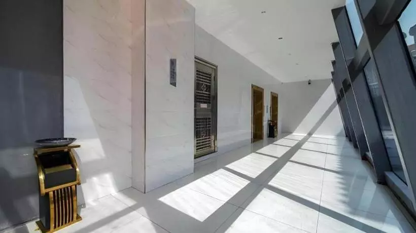 Borrman Hotel Zhaoqing Sihui Tianguangxu Jade City