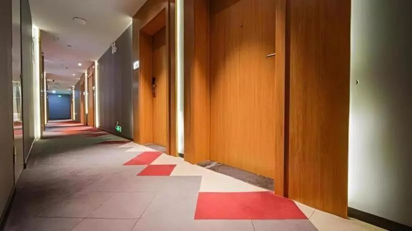 Borrman Hotel Zhaoqing Sihui Tianguangxu Jade City