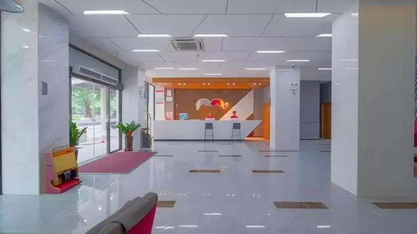 Borrman Hotel Zhaoqing Sihui Tianguangxu Jade City