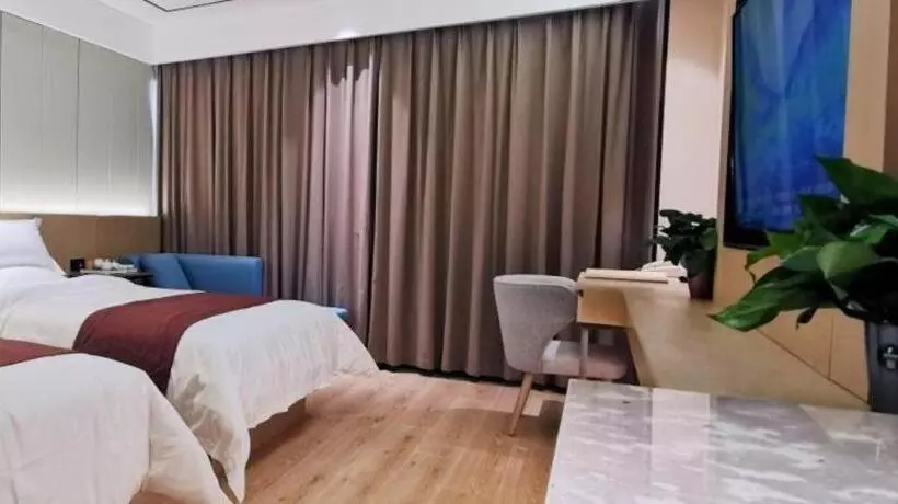 Gya Hotel Jurong England International