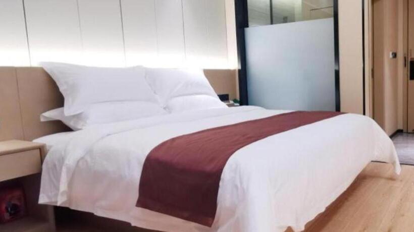 Gya Hotel Jurong England International