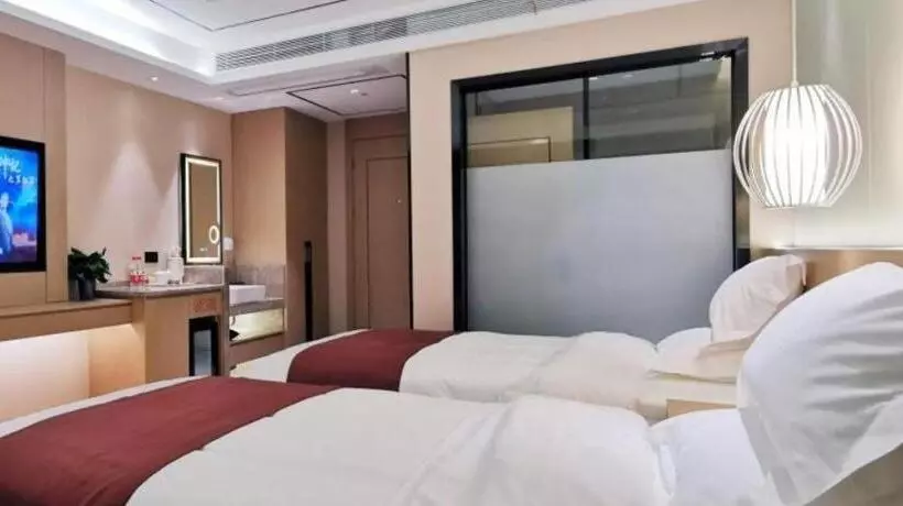 Gya Hotel Jurong England International