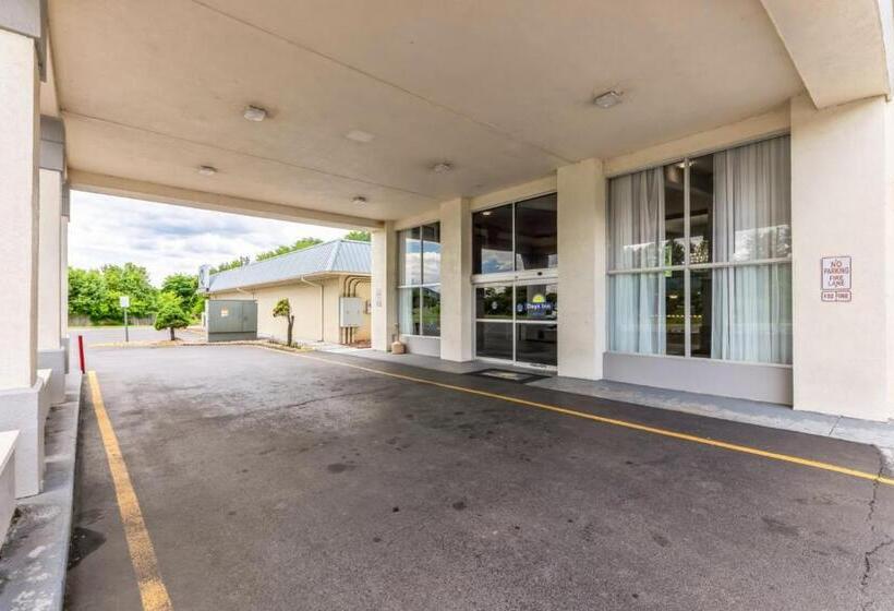 ホテル Days Inn I81 King Bed