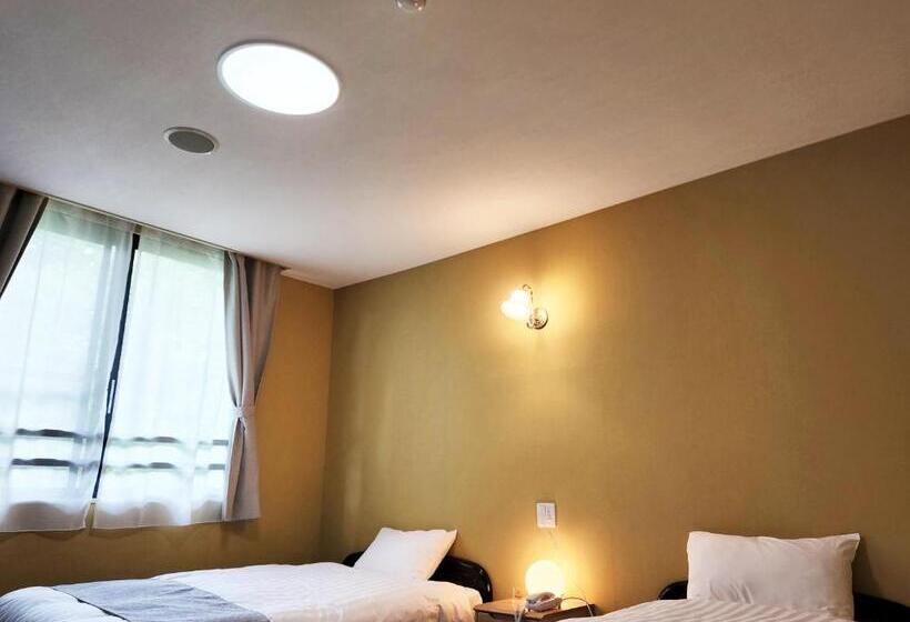 Hotel Kisoonsen Kogane No Yu