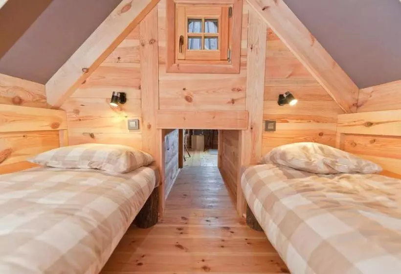 Les Cabanes De Rensiwez