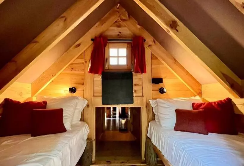 Les Cabanes De Rensiwez