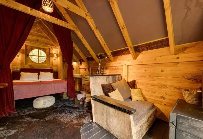 Les Cabanes De Rensiwez