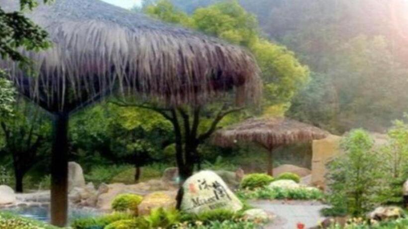 Longyan Capital International Hot Spring Resort