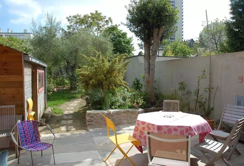 پانسیون Chambre Indépendante Avec Salle De Bains Privée