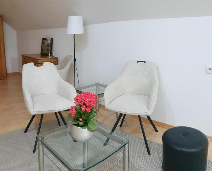 پانسیون L écrin Sous Les Toits