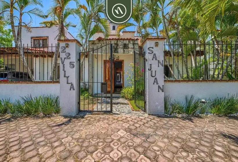 هاستل Bed And Breakfast Dormitory Room With Pool   Nuevo Vallarta