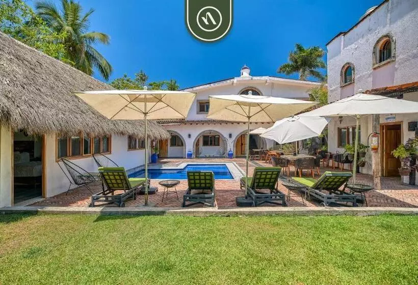 هاستل Bed And Breakfast Dormitory Room With Pool   Nuevo Vallarta