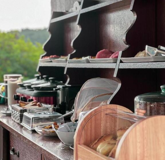 Herberge Pousada Canto Do Cedro