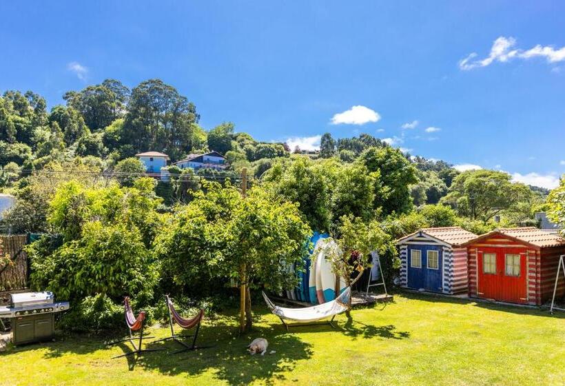 هاستل Santa Marina Surf