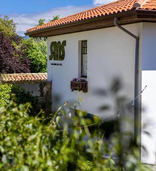 هاستل Santa Marina Surf