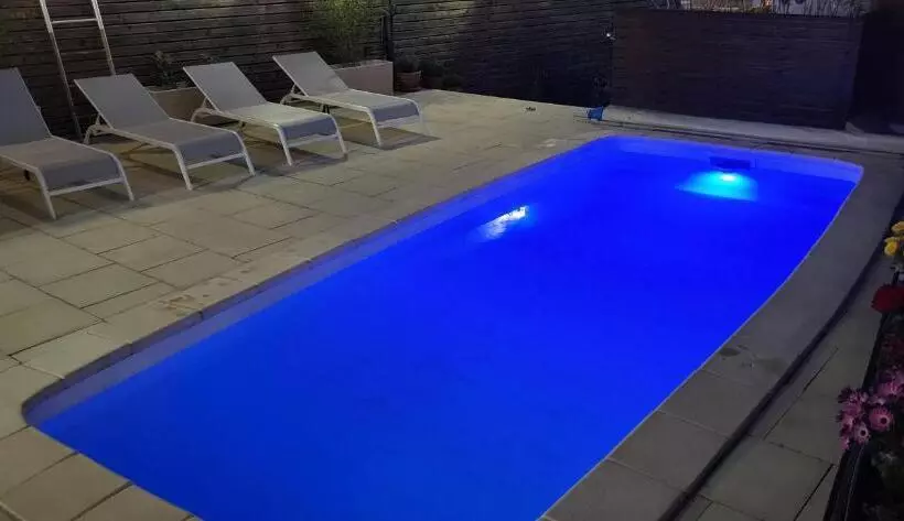 ベッドアンドブレックファースト La Maison Millésime