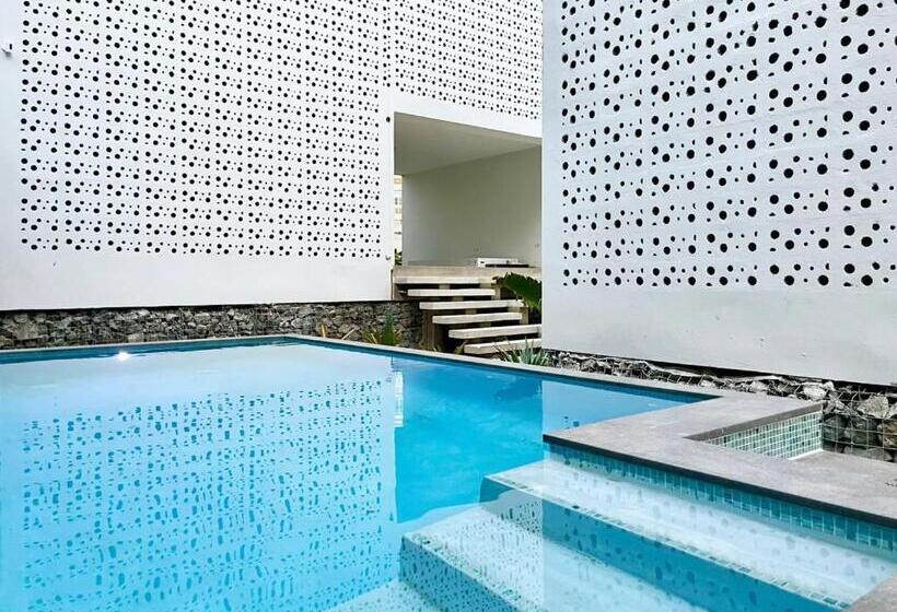 Casa Bajura Bed And Breakfast