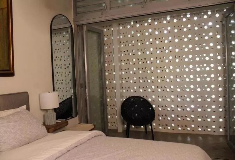 Casa Bajura Bed And Breakfast