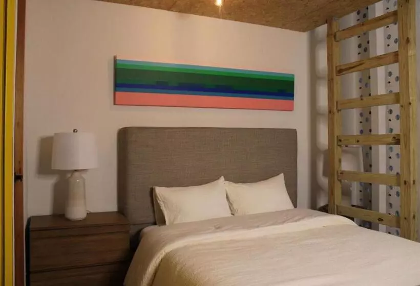 Casa Bajura Bed And Breakfast