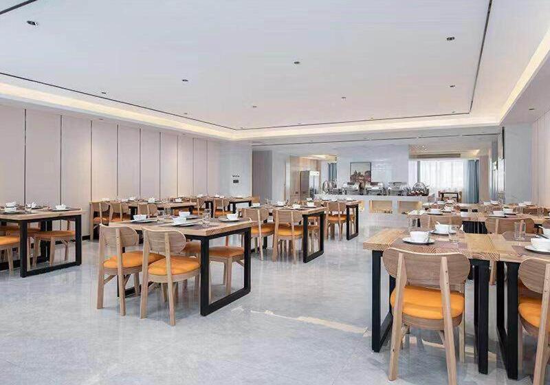 Hotel Country Inn & Suite By Radisson, Guiping Xishan