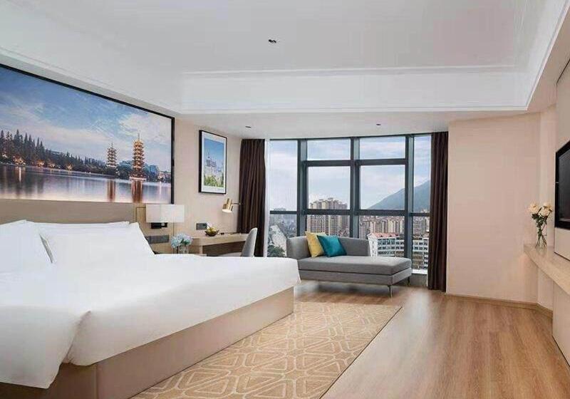 Hotel Country Inn & Suite By Radisson, Guiping Xishan