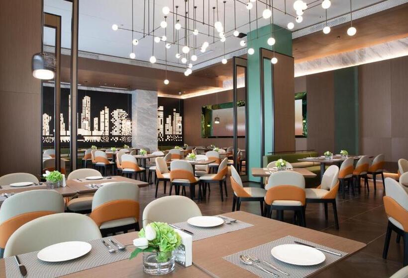 בית מלון כפרי Hilton By Hampton Chengdu North Railway Station