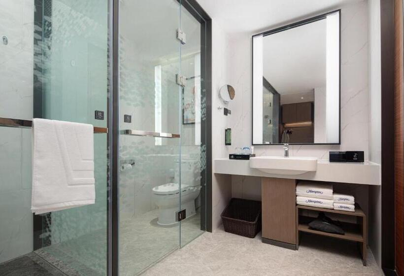 בית מלון כפרי Hilton By Hampton Chengdu North Railway Station