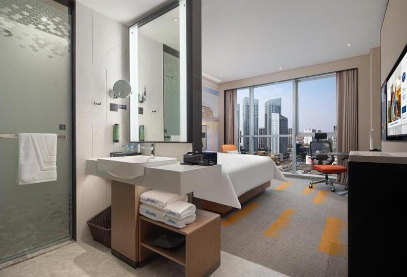 בית מלון כפרי Hilton By Hampton Chengdu North Railway Station