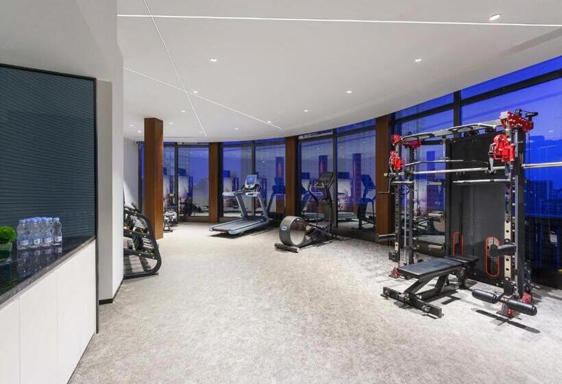 فندق Intercity Urumqi High Tech Zone