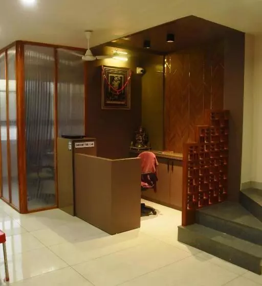 ホテル J K And Restaurant