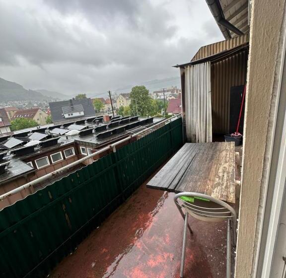 호텔 Monteuren Und Studentenwohnungen Bettvermietung