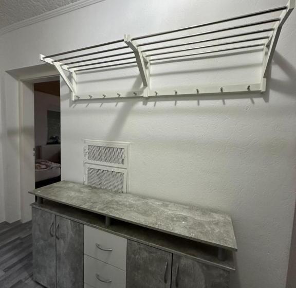 호텔 Monteuren Und Studentenwohnungen Bettvermietung