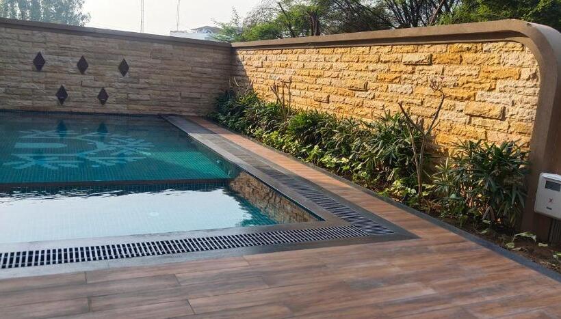 Hotel Sangath Banquet Resort