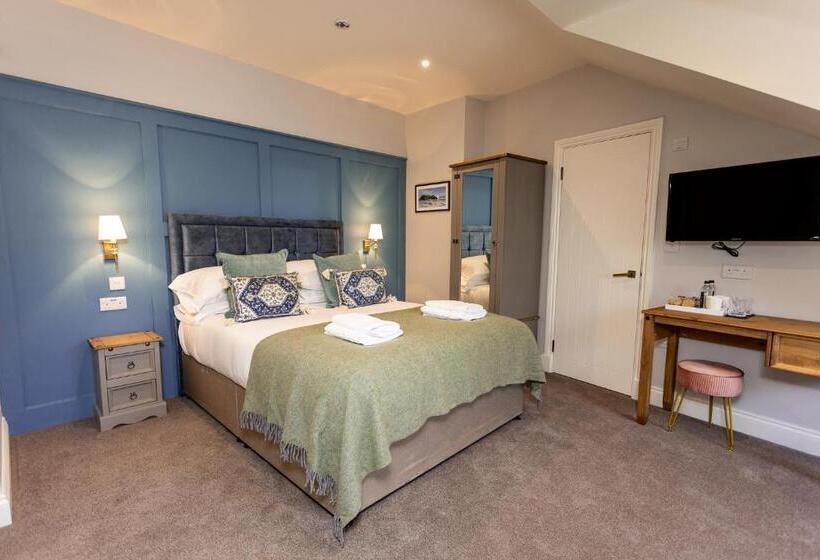 בית מלון כפרי The Town Crier, Tenby