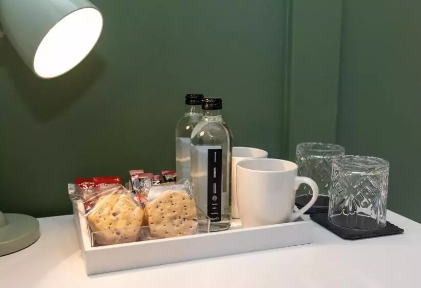 ホテル The Town Crier, Tenby