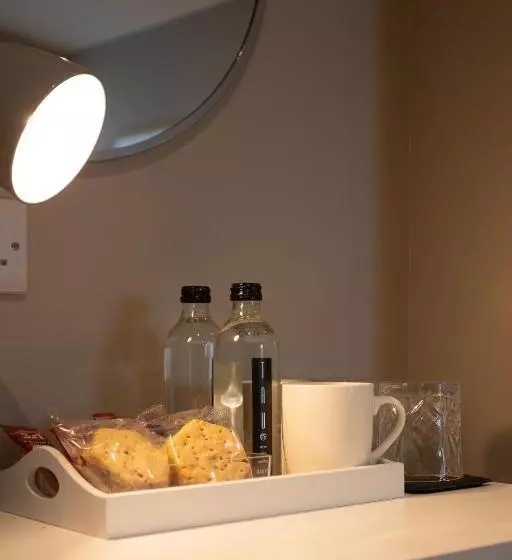 ホテル The Town Crier, Tenby