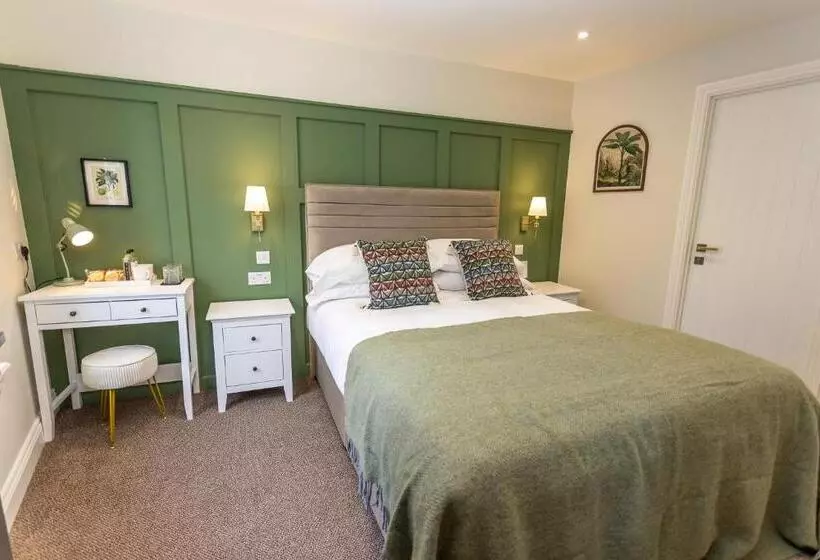 ホテル The Town Crier, Tenby