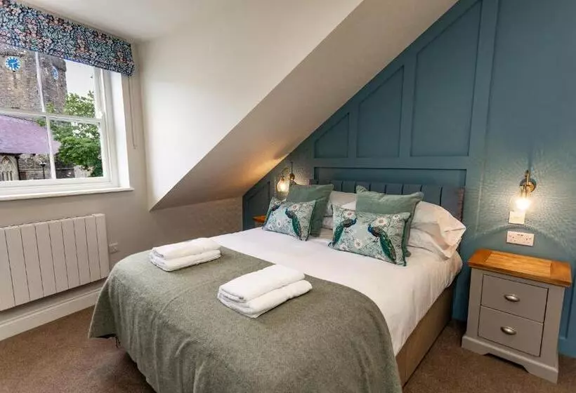 ホテル The Town Crier, Tenby