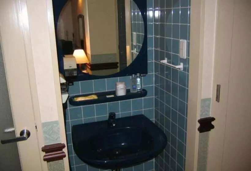 Nishikawaguchi Station Hotel   Vacation Stay 98567v