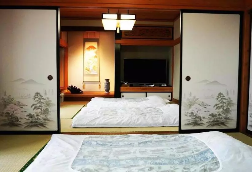 ペンション 富士山を眺められる宿 ゲストハウス花水木