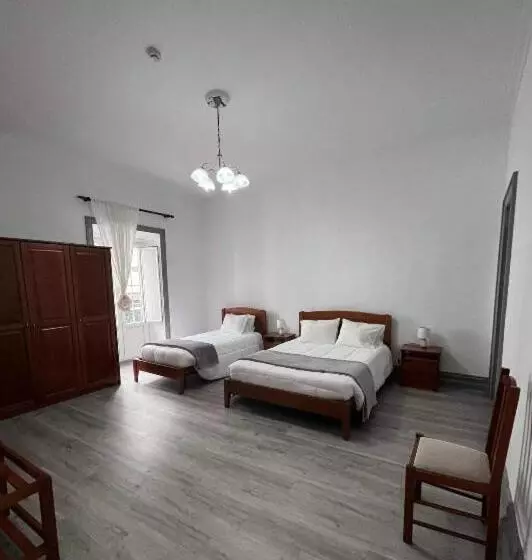 پانسیون Jomafreitas