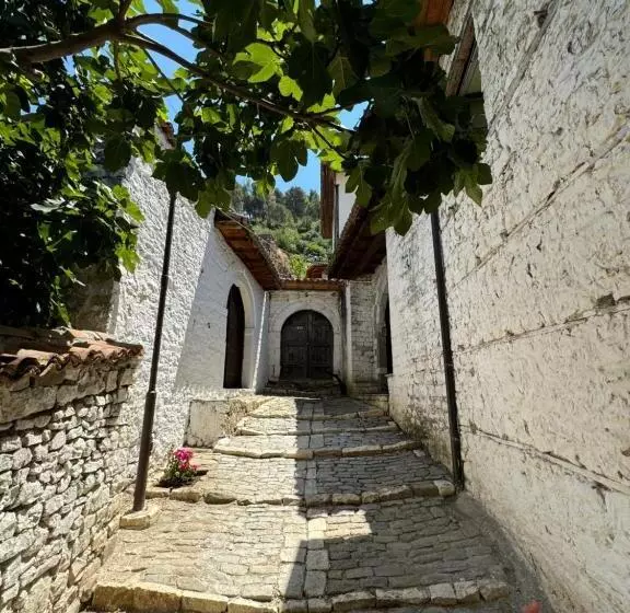 پانسیون Meroli Guesthouse