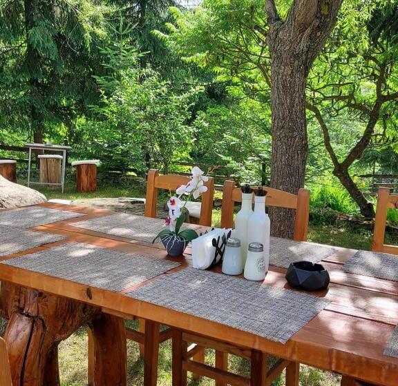 Pensiunea La Taverna