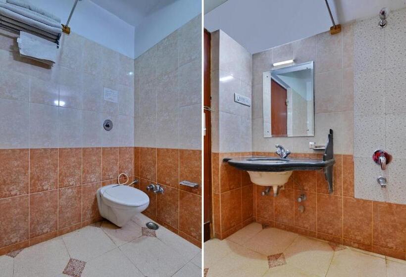 Hotel Super Collection O Rai Ka Bagh Near Railway Station Formerly Pioneer Plaza