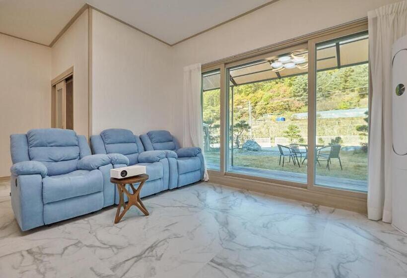 Chuncheon Soopsog Jageun Jib Pension