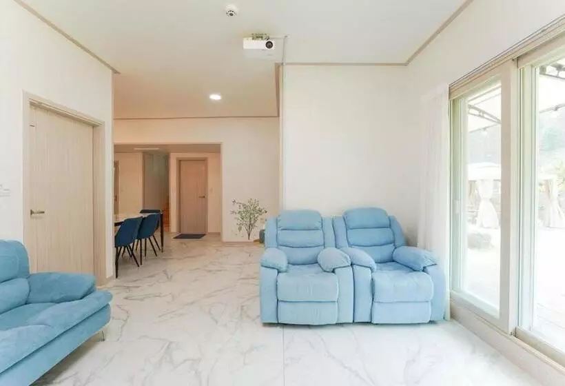 Chuncheon Soopsog Jageun Jib Pension