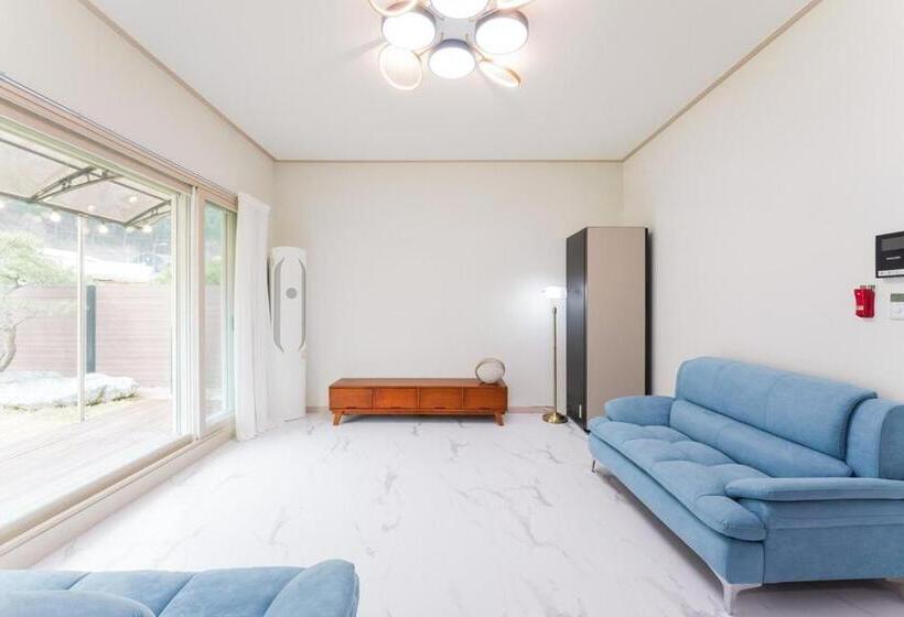 Chuncheon Soopsog Jageun Jib Pension